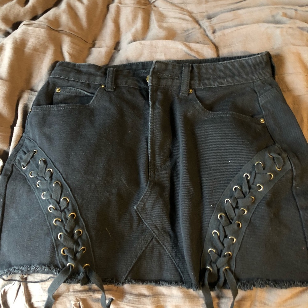 Tobi Black Denim Skirt